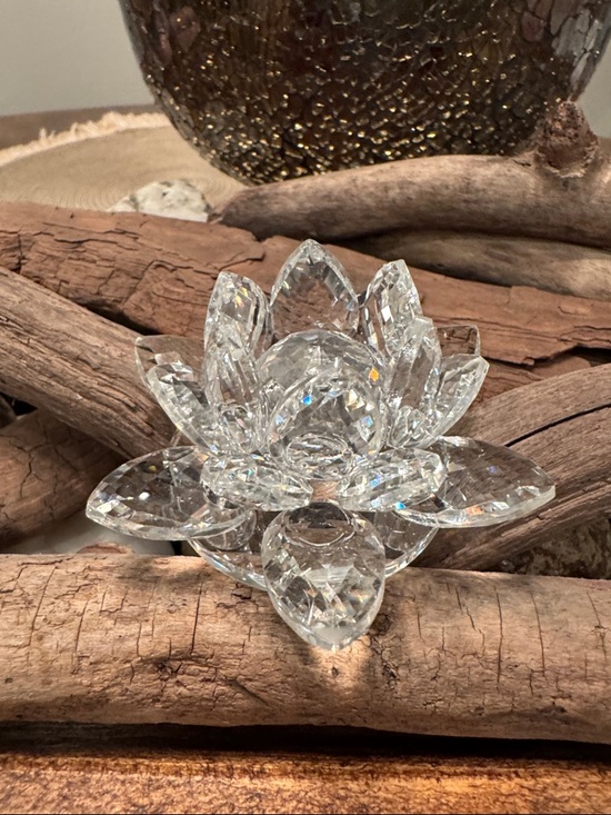 Other - Crystal Lotus Flower Figurine - Clear